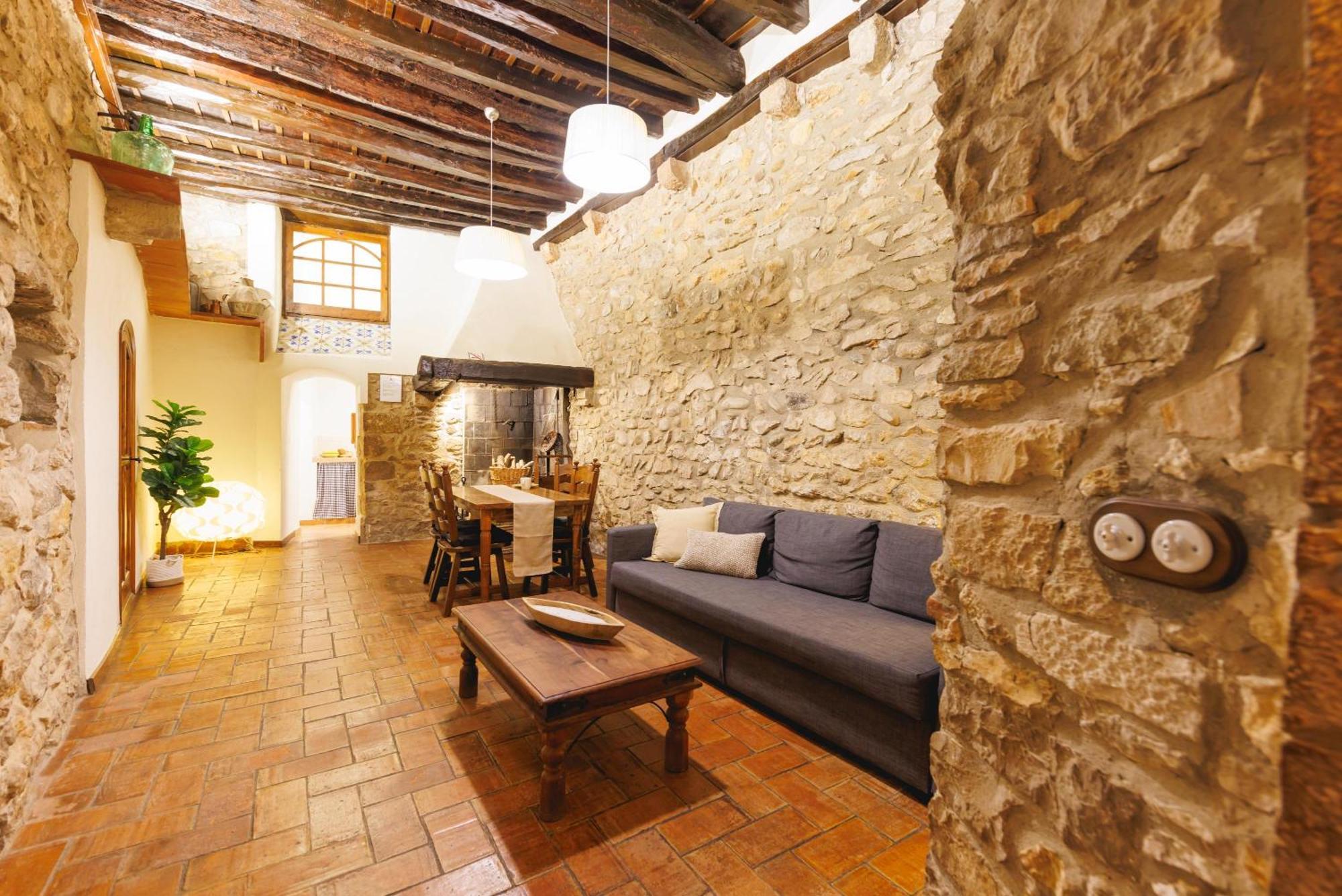 Apartment Bravissimo 1593, Medieval Charm *