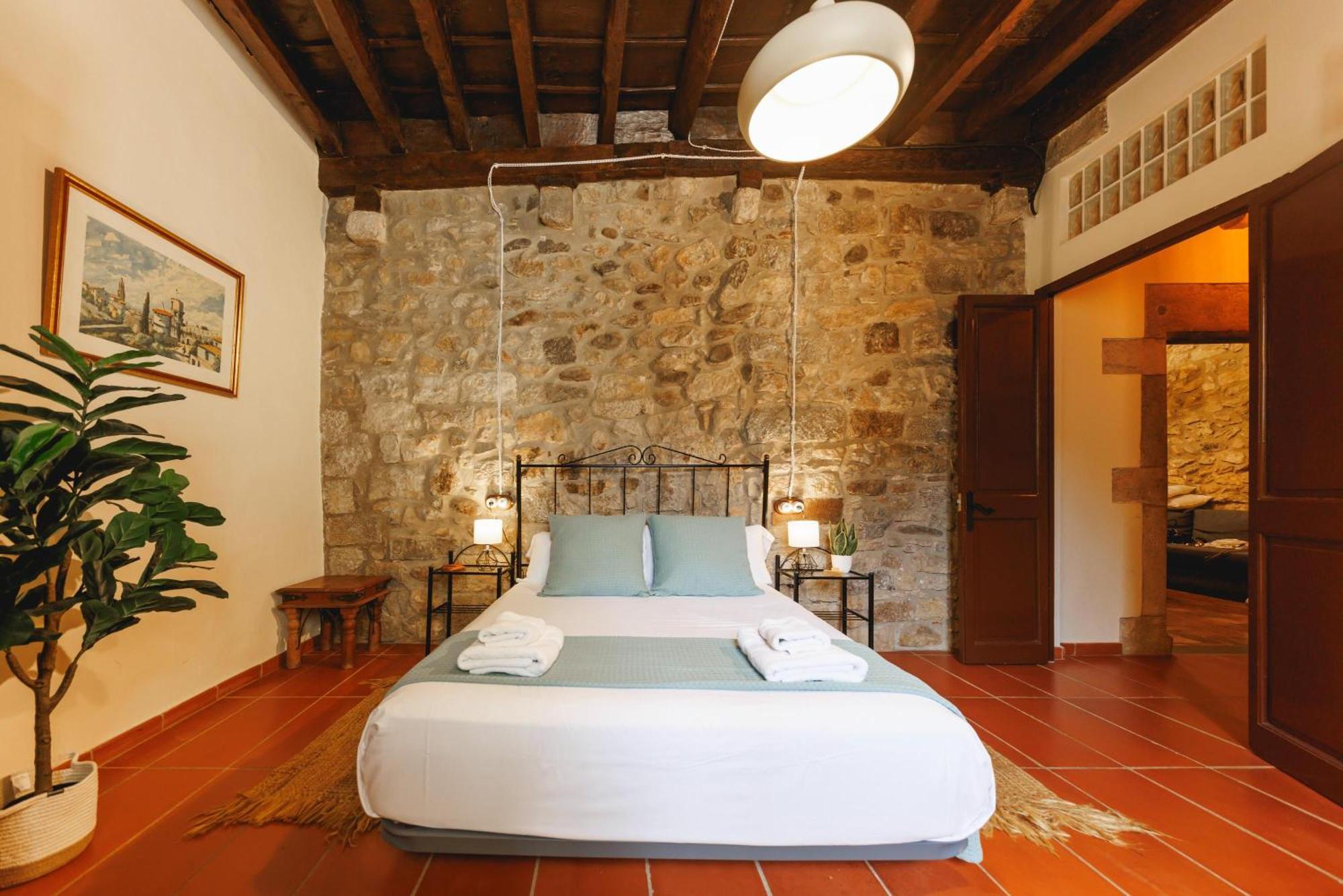 Apartment Bravissimo 1593, Medieval Charm Girona